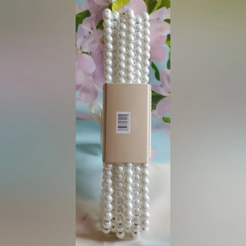 Jack + Linn 6Pk Faux Pearl Hangers